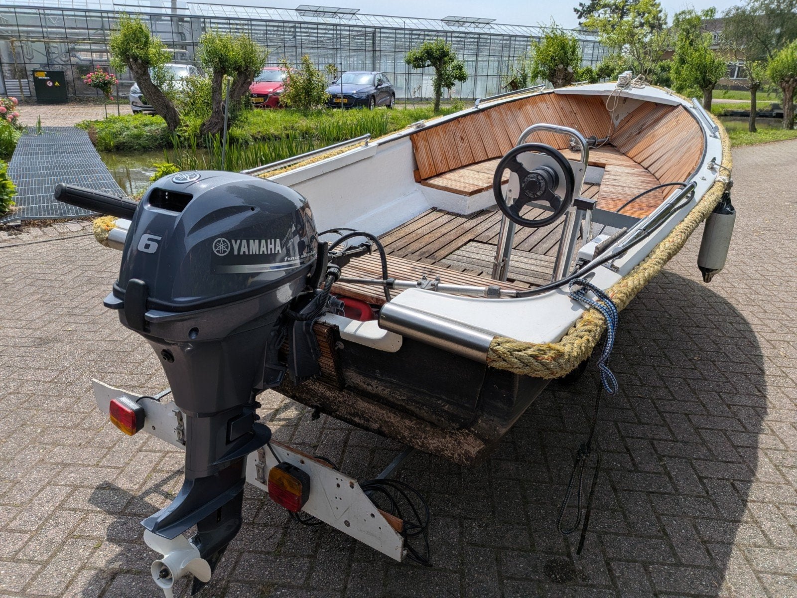 Boot / Sloep 4.10m met trailer 6pk motor uit 2022, Watersport en Boten, Ophalen, Gebruikt, 6 pk, Buitenboordmotor