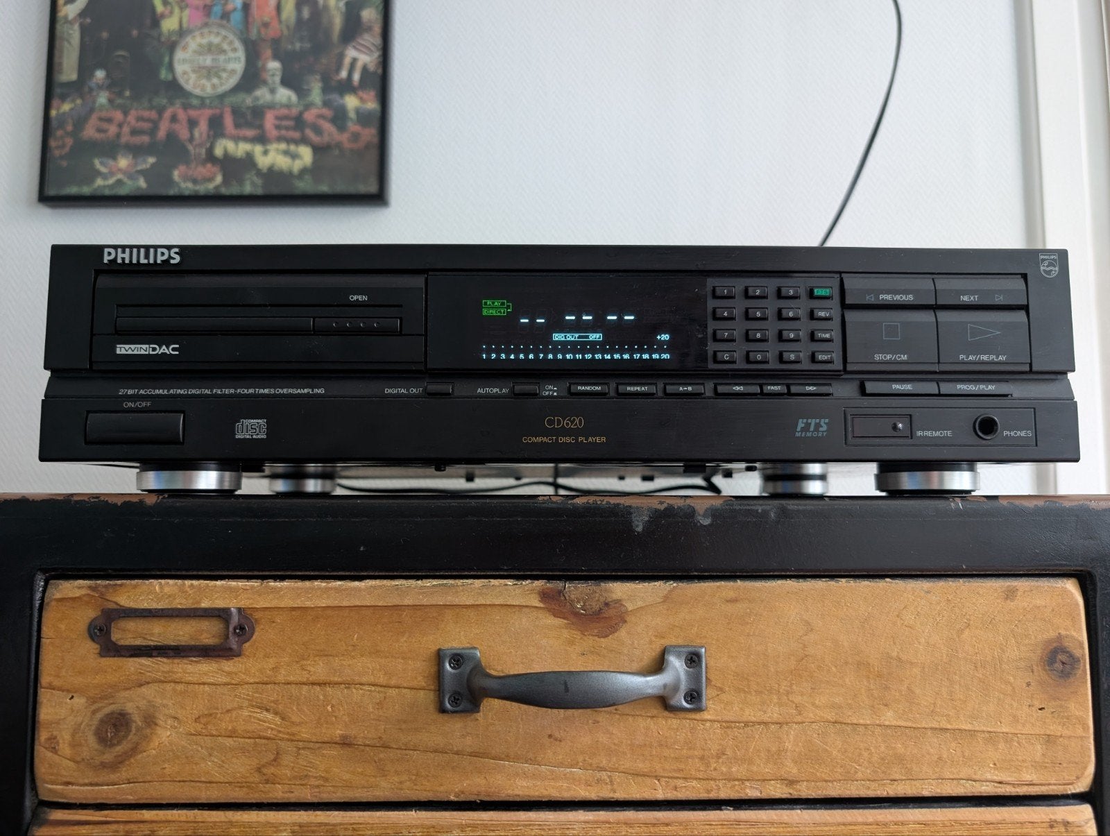 Philips CD620 CD-speler met de beroemde TDA1541A DAC, Gebruikt, Info@philips.com, Ophalen of Verzenden, Philips Consumer Electronics