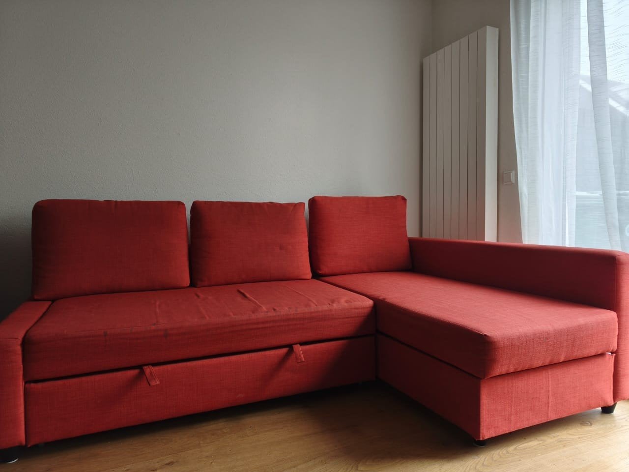IKEA FRIHETEN slaapbank rood - Hoekbank met opbergruimte, Huis en Inrichting, Ophalen of Verzenden