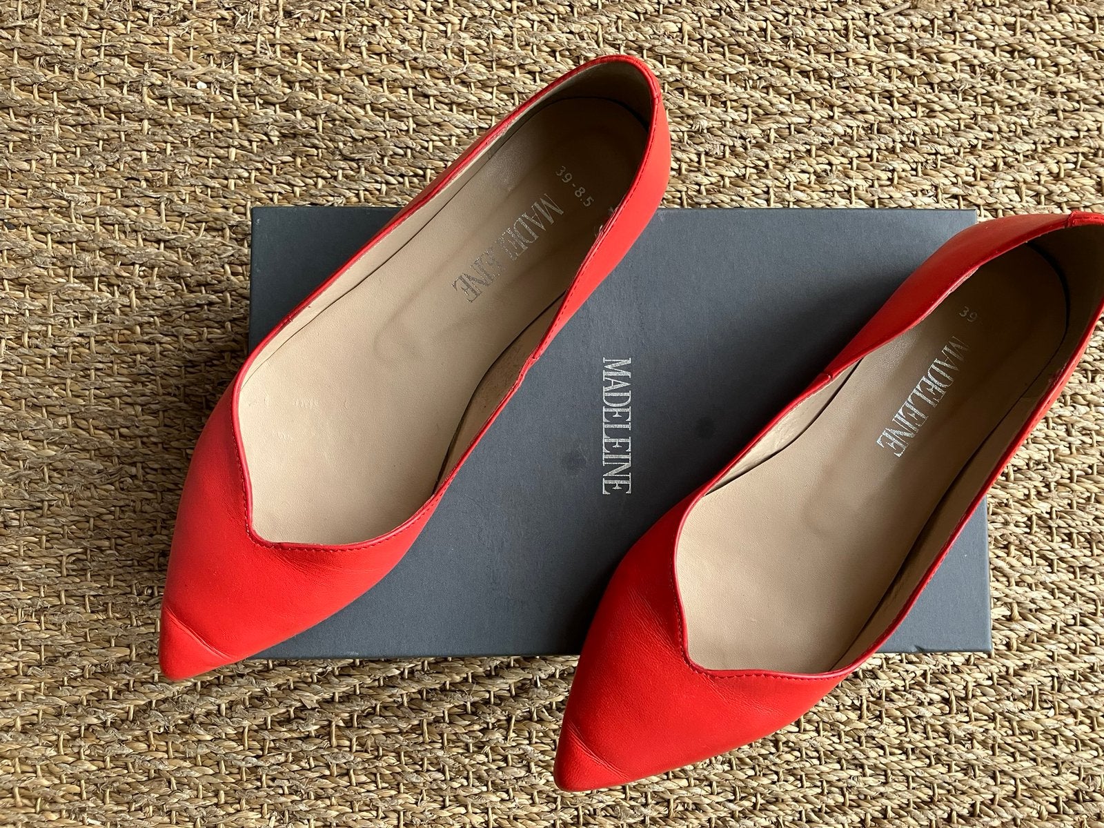 MADELEINE ballerina’s Mt 39. Leer. Mooie coraalkleur, Zo goed als nieuw, Rood, Ballerina's, Ophalen of Verzenden