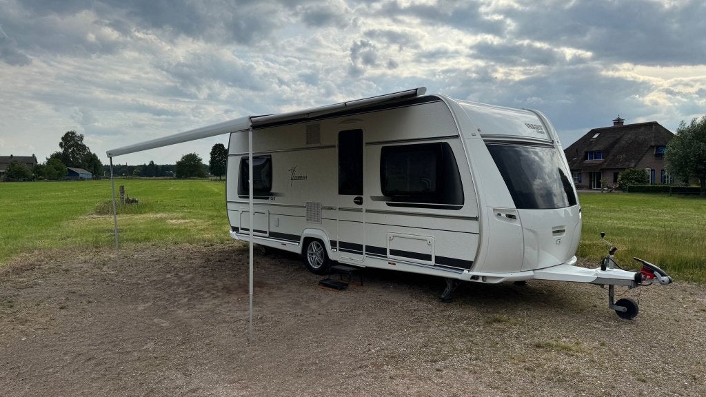 Fendt tendenza 515, 2018, zeer nette en luxe caravan., Caravans en Kamperen, Koelkast, Omvormbare zithoek, Rondzit, 7 tot 8 meter