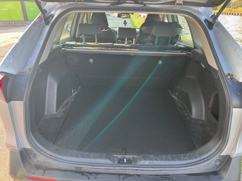 Foto 7 van Toyota Rav4 2.5 Hybrid AWD 2019 - technisch goed