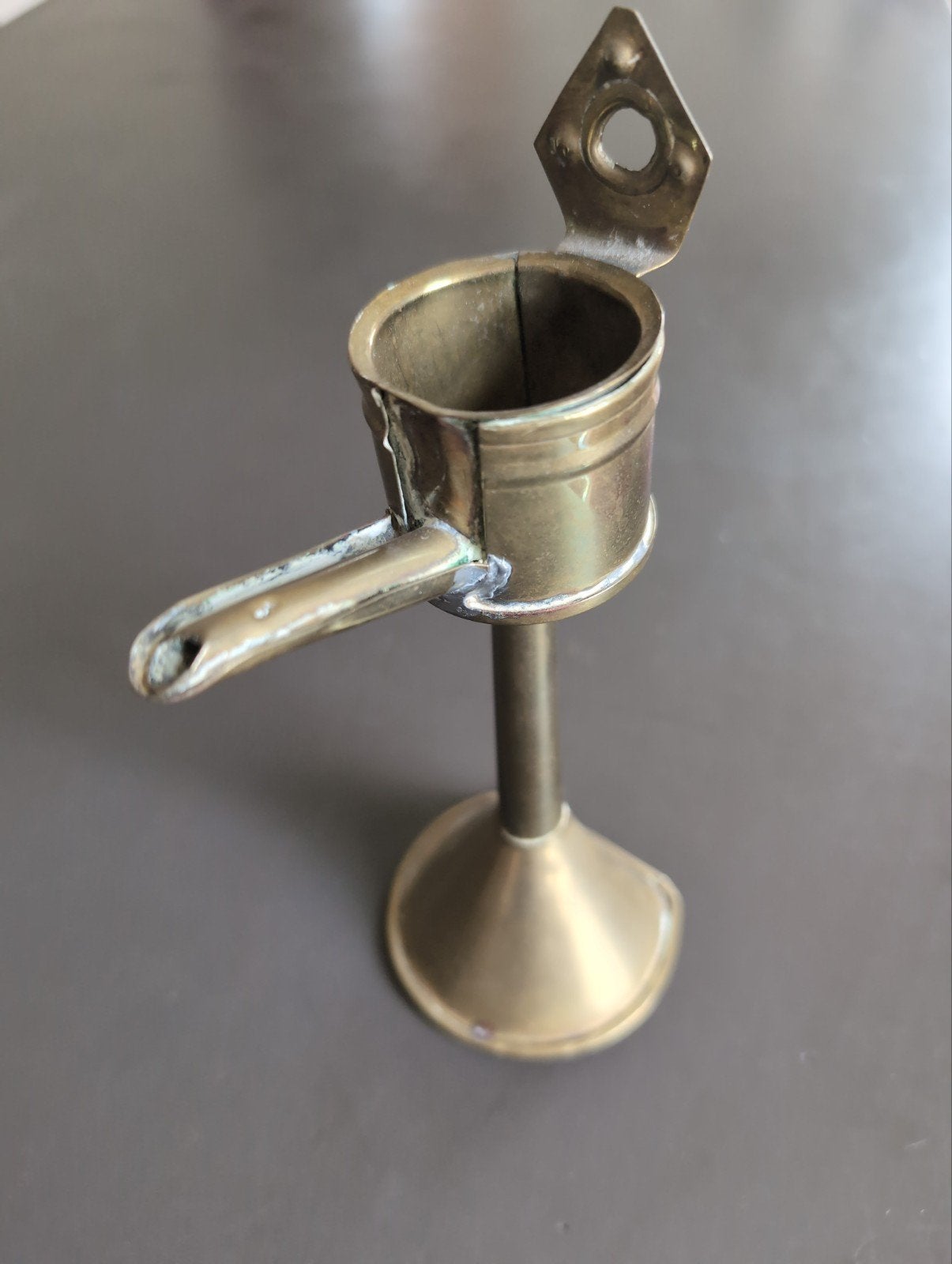 Primitieve olielamp, snotneus genoemd, Ophalen of Verzenden, Koper of Brons