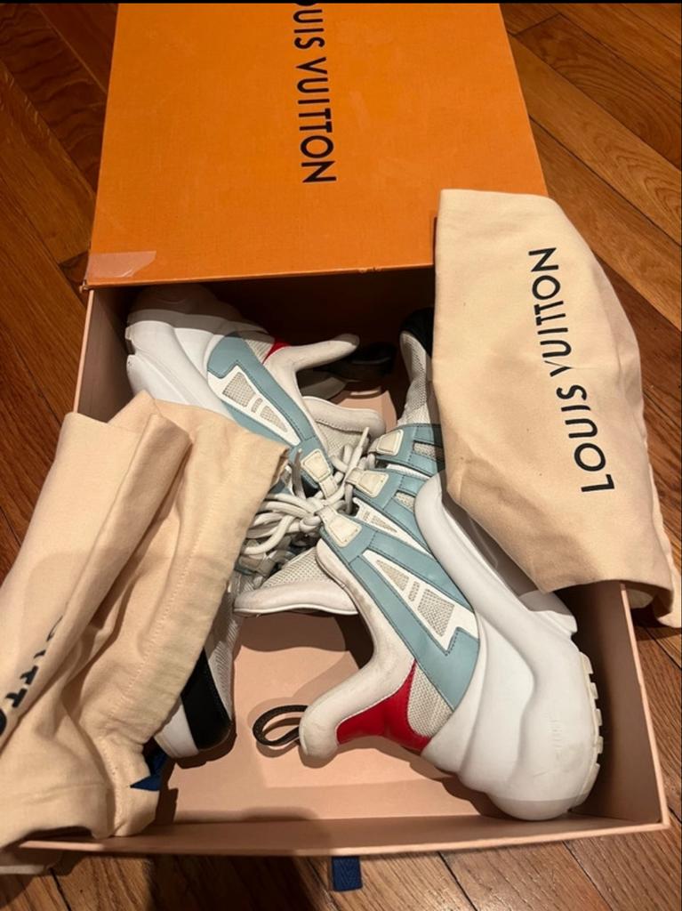 Originele Louis Vuitton schoenen - Zo goed als nieuw, Ophalen of Verzenden, Zo goed als nieuw, Wit, Sneakers of Gympen
