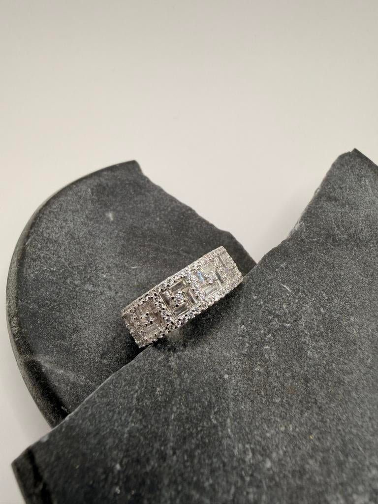 925 Zilveren Iced Ring met Zirkonia, Met kristal, 18 tot 19, Nieuw, Ophalen of Verzenden