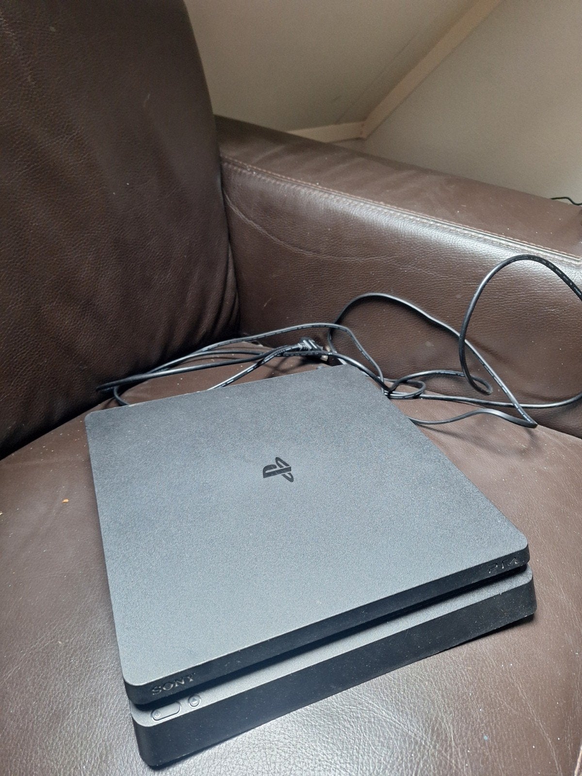 PS4 Slim met controller en Playseat racestoel, Spelcomputers en Games, Spelcomputers | Sony PlayStation 4, Ophalen of Verzenden
