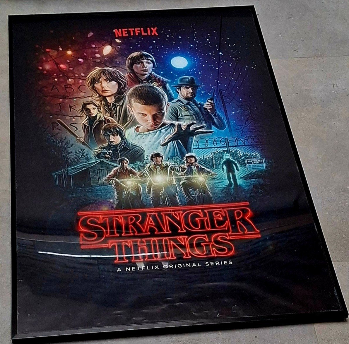 Ingelijste Stranger Things posters (Ikea lijsten), Ophalen, Zo goed als nieuw, Foto of Poster, 75 – 100