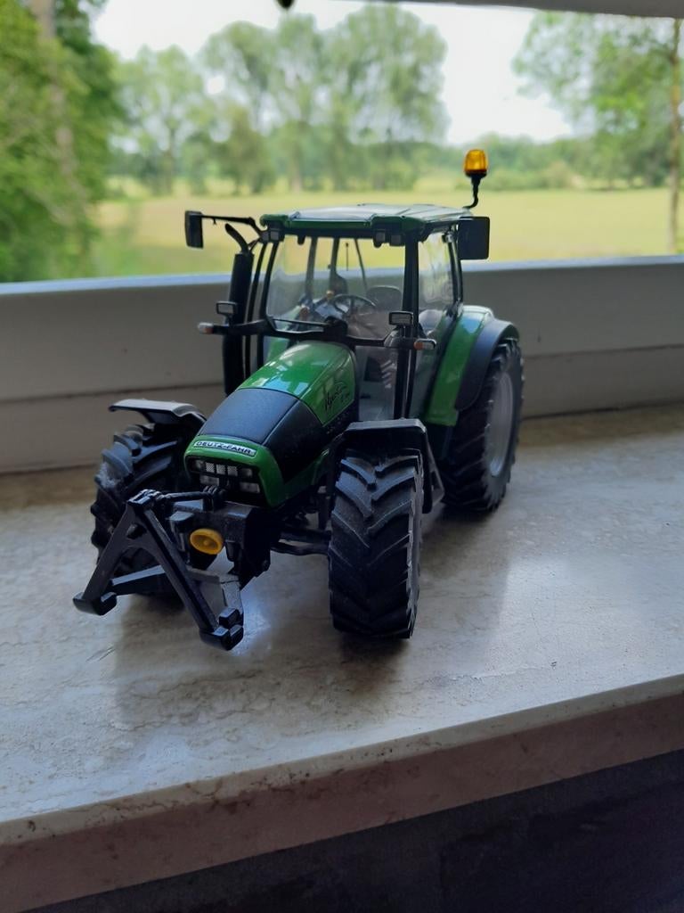 Deutz fahr agrotron k100 universal hobbies, Ophalen of Verzenden, Zo goed als nieuw, Tractor of Landbouw, Universal Hobbies