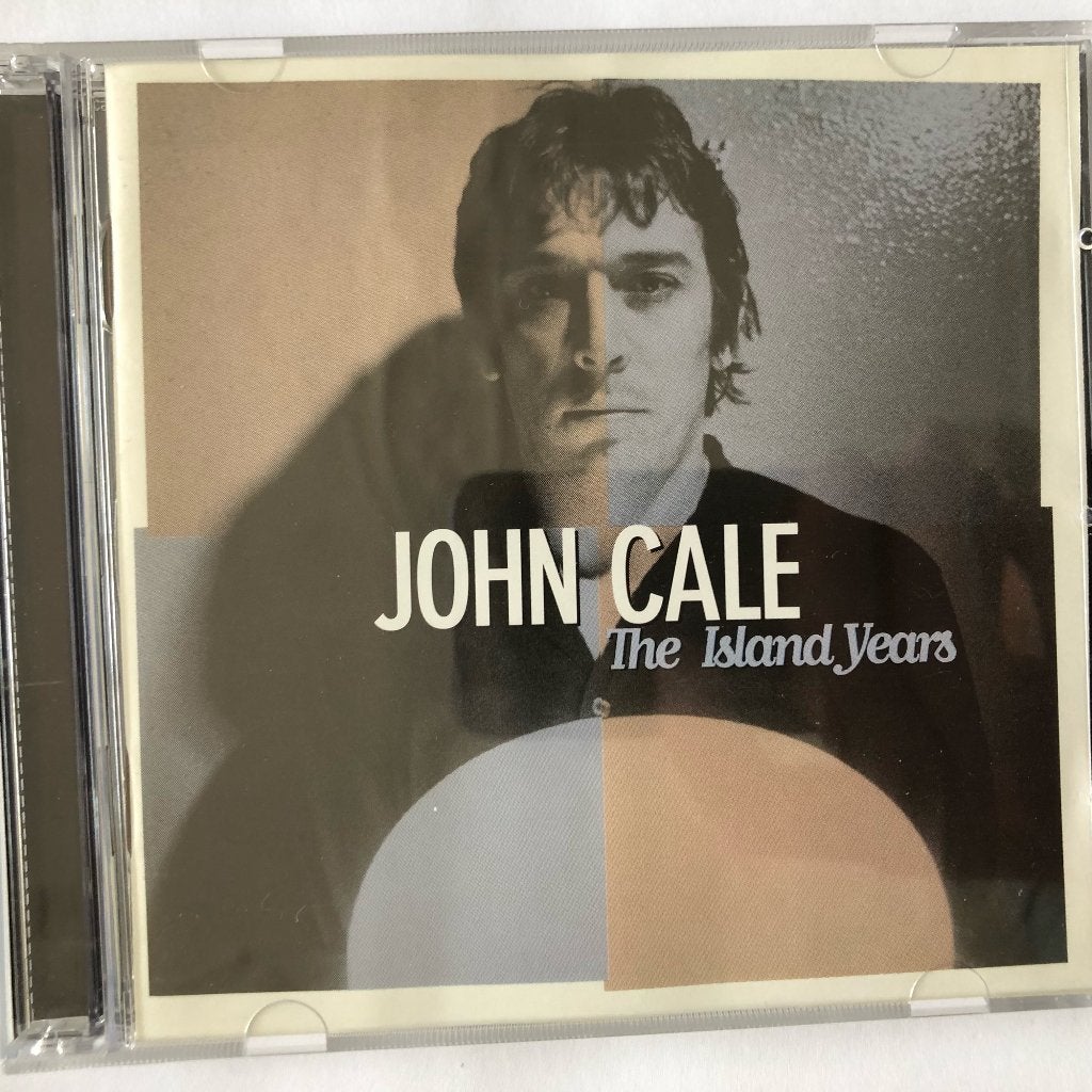 John Cale - The Island Years 2cd en N'Oublie Pas Que Tu ..., Ophalen of Verzenden, Zo goed als nieuw, Poprock