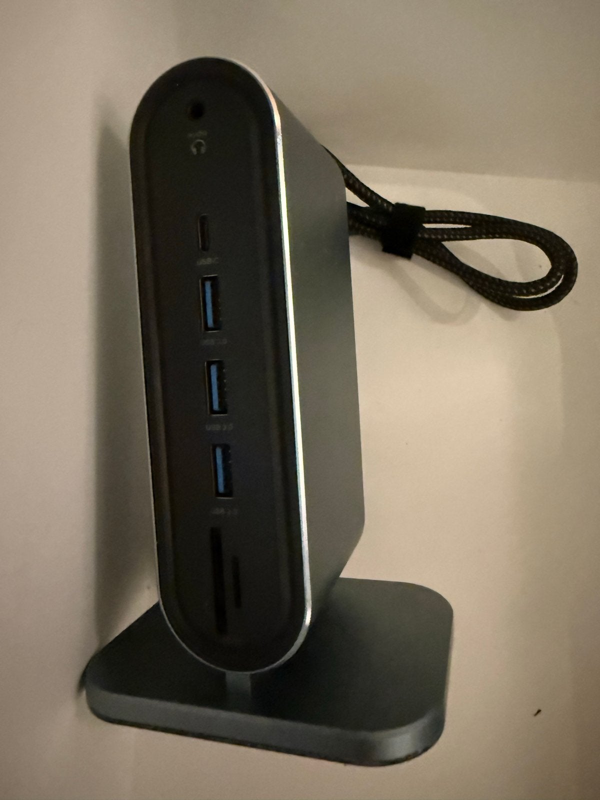 USB hub / docking station met standaard, Computers en Software, Dockingstations, Ophalen of Verzenden
