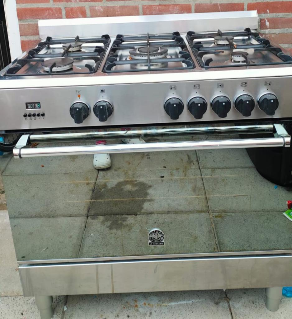 Bertazzoni La Germania fornuis met oven RVS 90 cm, Witgoed en Apparatuur, Fornuizen, Ophalen, 60 cm of meer, Zo goed als nieuw