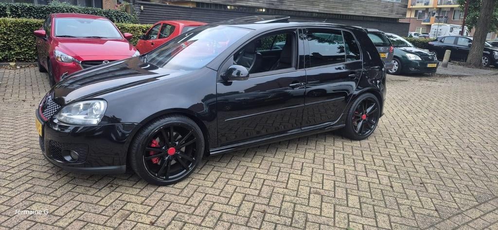 Volkswagen Golf GTI Stock Bom Vol Zwart R32, Auto's, Zwart, 4 cilinders, Zwart, Leder