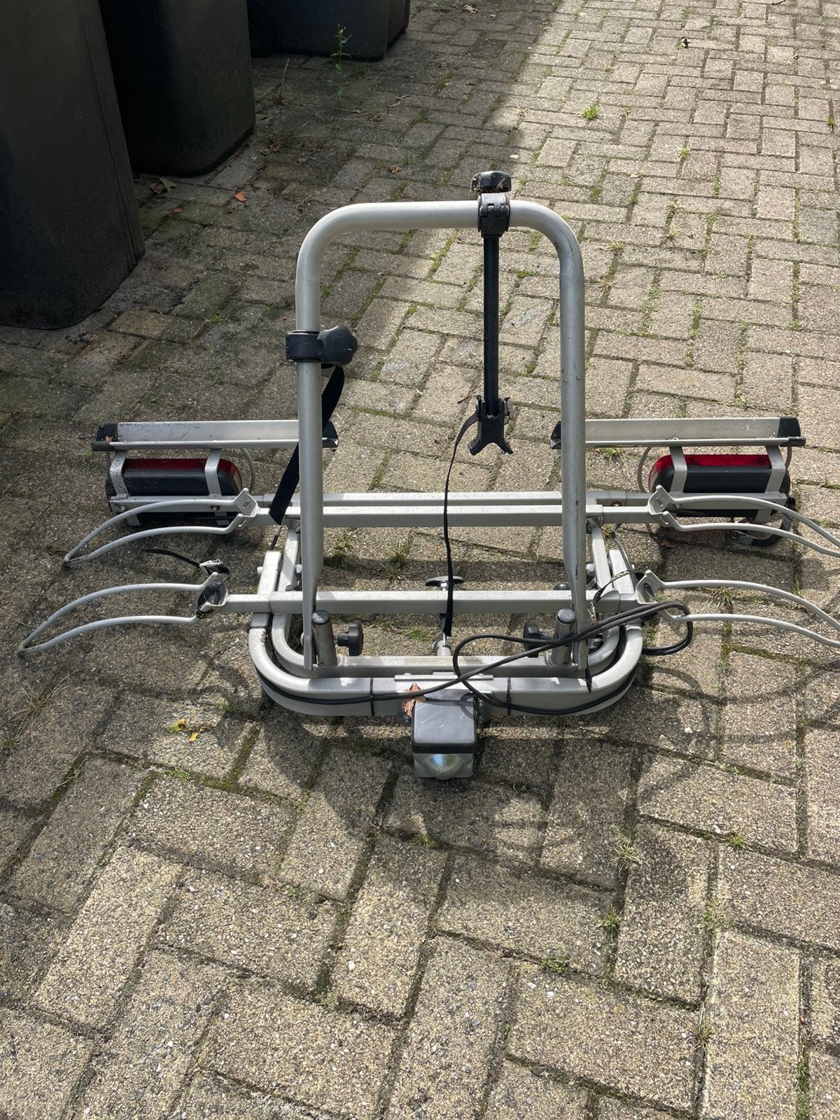 Fietsendrager e-bikes, Ophalen, Gebruikt, 2 fietsen, Trekhaakdrager