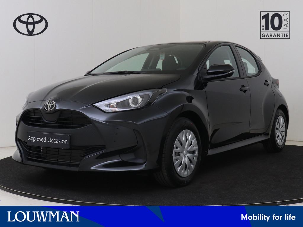 Toyota Yaris 1.5 Hybrid 115 Comfort (bj 2025, automaat), 12 maanden, Automatische klimaatregeling, Zwart, Bedrijf