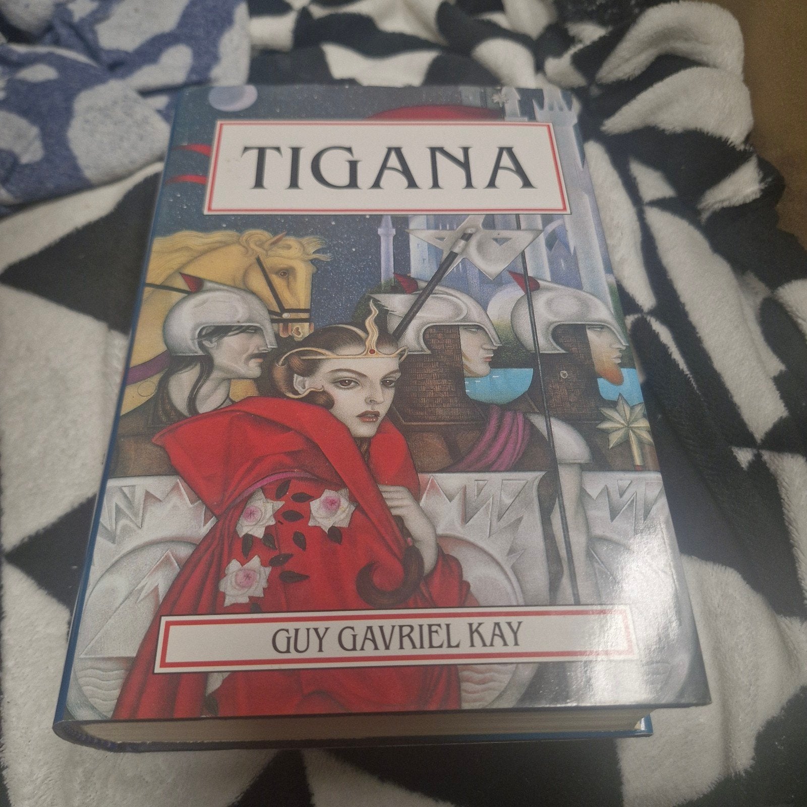 Tigana - Guy Gavriel Kay (Fantasy Boek), Ophalen of Verzenden, Gelezen, Guy Gavriel Kay