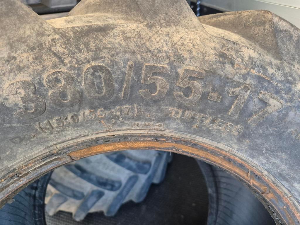 Gebruikte mini-shovel banden maat  15.0-55-17"  380/55-17", Zakelijke goederen, Agrarisch | Onderdelen | Banden, Velgen en Assen