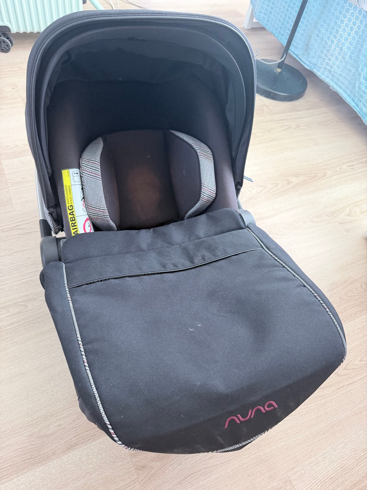Nuna autostoel base - Zo goed als nieuw, Zo goed als nieuw, Isofix, 0 t/m 13 kg, Ophalen