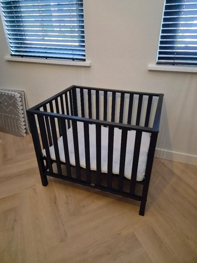 Box (baby), Ophalen, Zo goed als nieuw, Vierkant, In hoogte verstelbaar