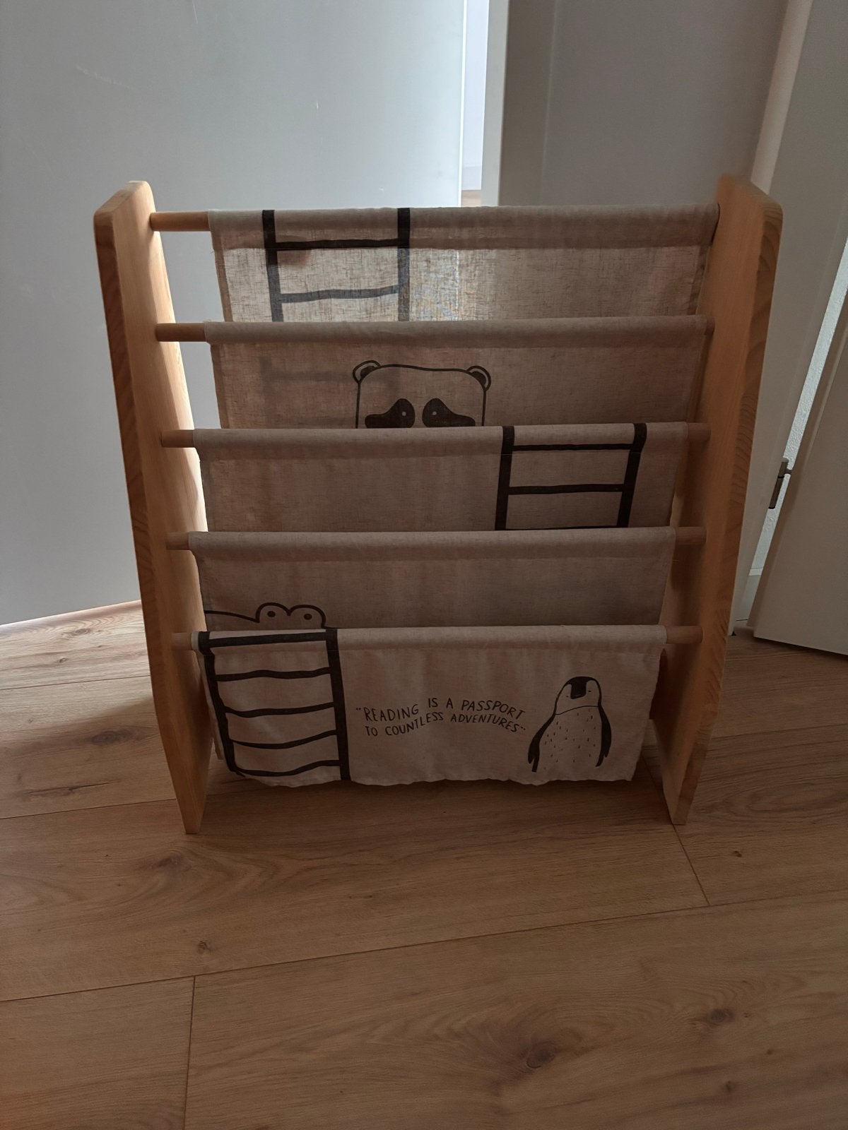 Leuke kinderboekenrek met dierenprint, Ophalen, Zo goed als nieuw, Overige typen