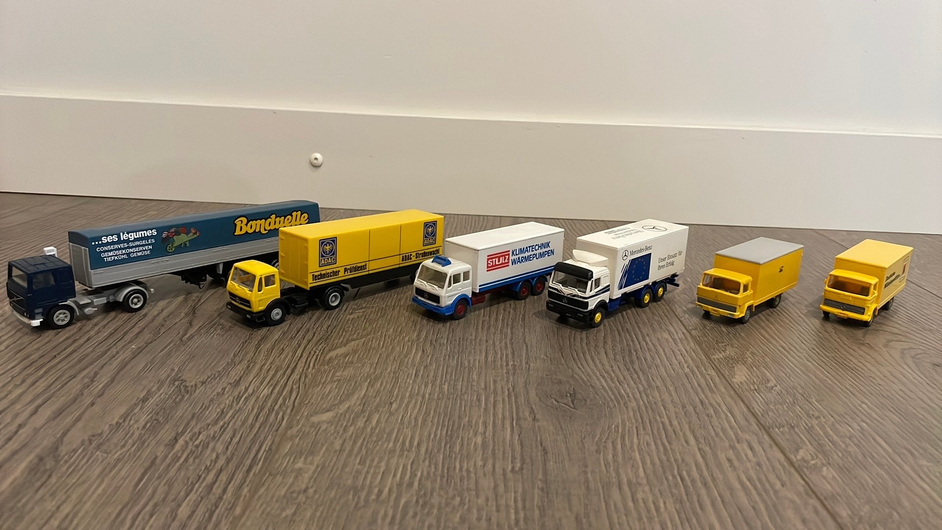 Lot 6 x model vrachtwagen Wiking / Herpa H0 1:87 diorama, Hobby en Vrije tijd, Ophalen of Verzenden, Gebruikt, Bus of Vrachtwagen