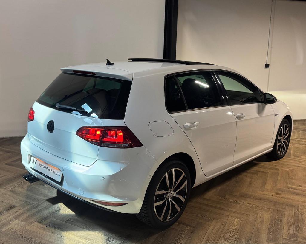 Volkswagen Golf 1.4 TSI CUP Edition PANO TREKHAAK PDC, Auto's, Voorwielaandrijving, Stof, Zwart, 4 cilinders