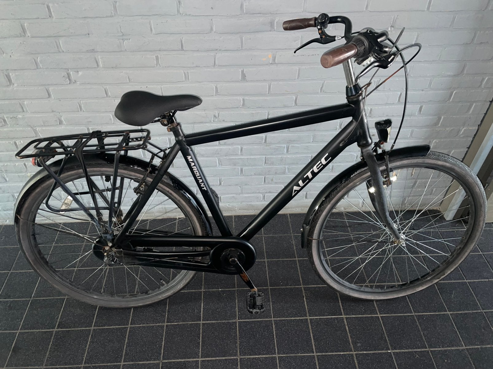 Foto 9 van Altec Marquant 28” herenfiets | 3V Shimano Nexus | mat zwart