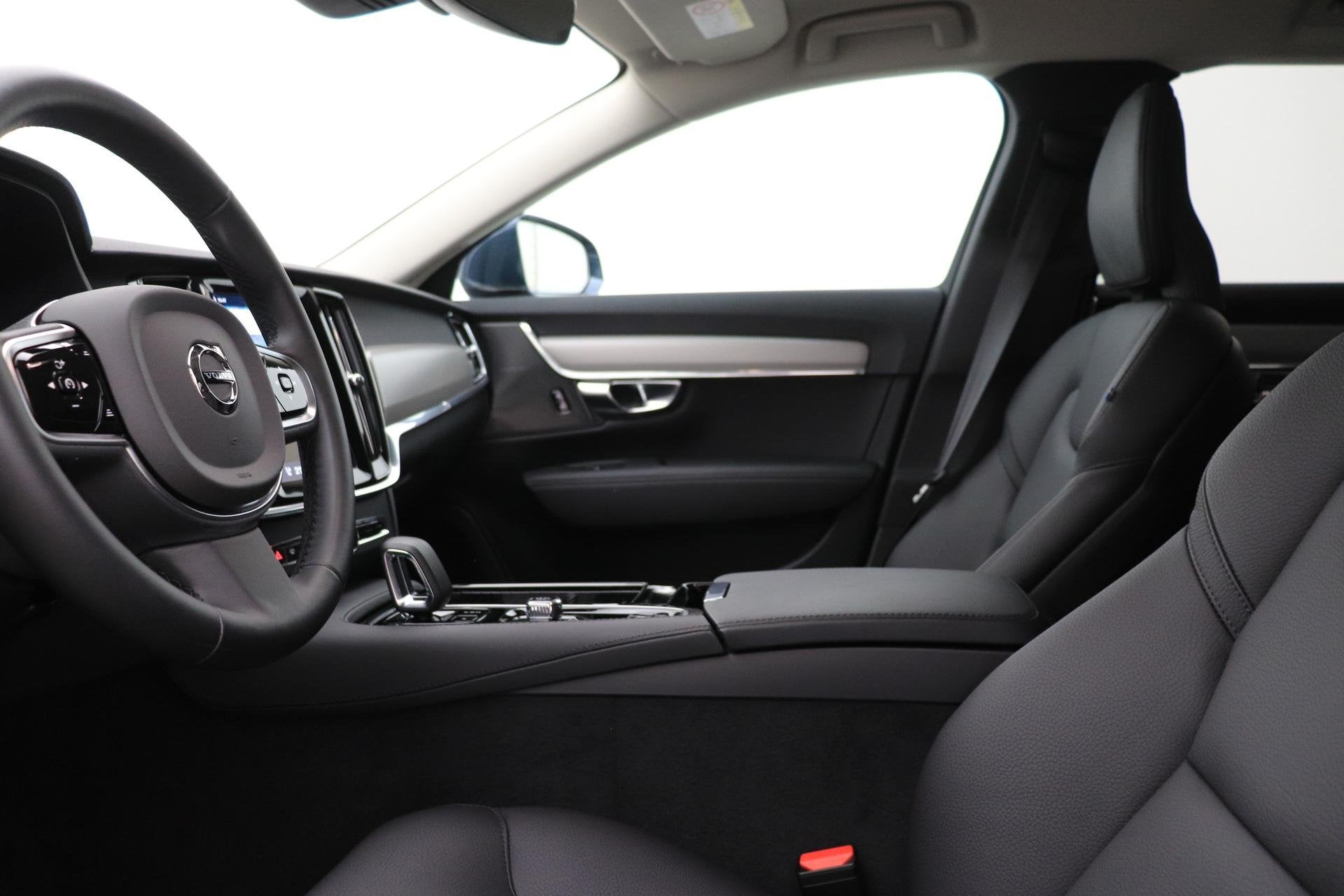 Volvo V90 T6 Bright | ACC | Harman/Kardon | BLIS | Keyless |, Auto's, Euro 6, 4 cilinders, 1969 cc, Blauw