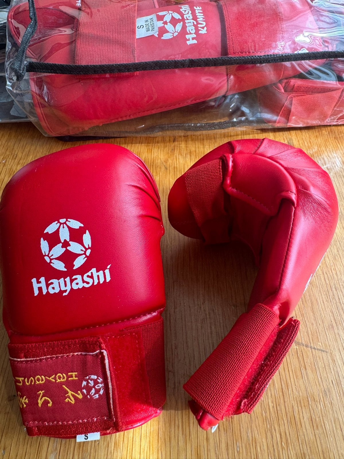 Hayashi Kumite Karate Handschoenen - maat S ( kids), Vechtsportbescherming, Nieuw, Ophalen of Verzenden, Karate
