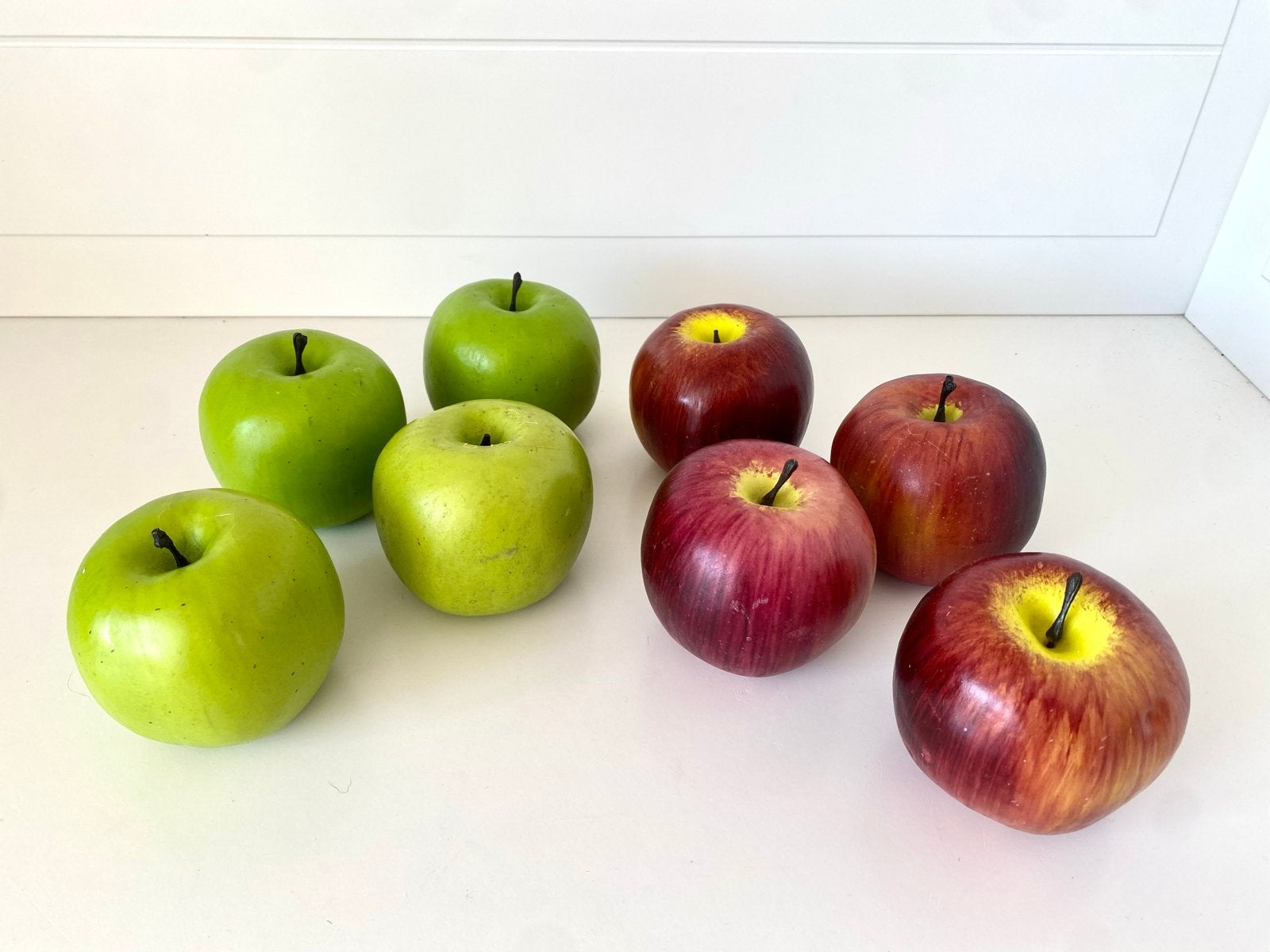 Decoratieve kunstappels - rood en groen, Meerkleurig, Kunststof, Ophalen of Verzenden, Zo goed als nieuw