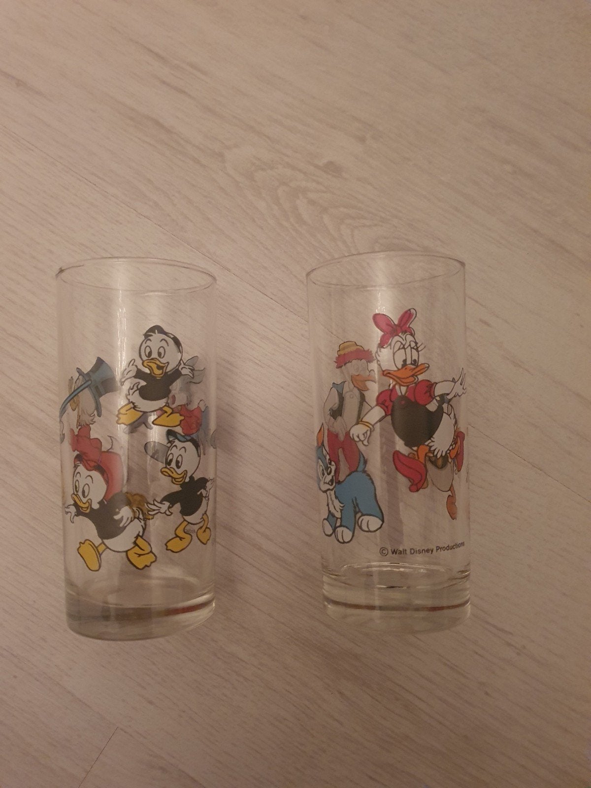 Te koop 2 Disney glazen, Verzamelen, Ophalen, Servies