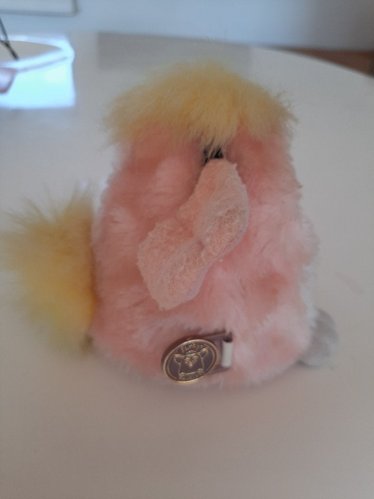 Roze Furby Baby met gebruikerssporen, Verzamelen, Ophalen of Verzenden, Gebruikt