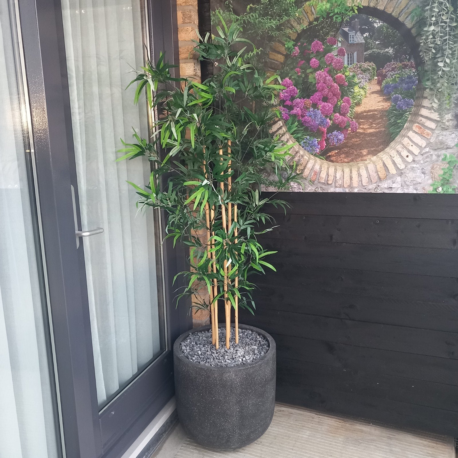 Grote pot inclusief kunst bamboe boom IZGS, Tuin en Terras, Planten | Tuinplanten, Vaste plant, Bloeit niet, Halfschaduw, Ophalen