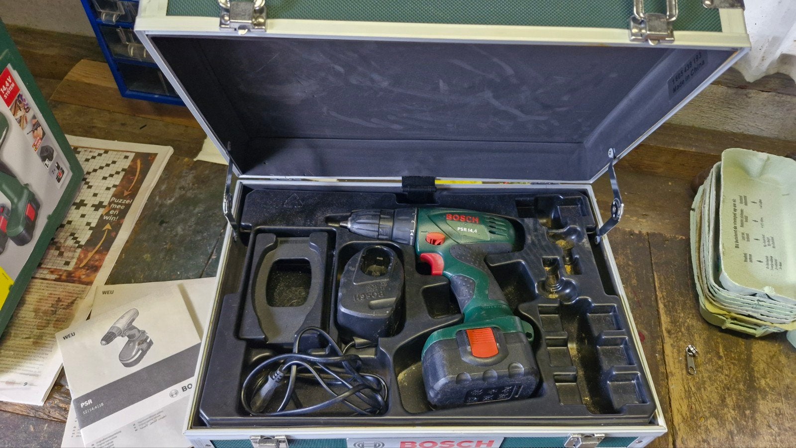 Bosch PSR 14.4 VE-2 Accuboormachine met Koffer, Gebruikt, Variabele snelheid, Ophalen of Verzenden, Boor- en Schroefmachine