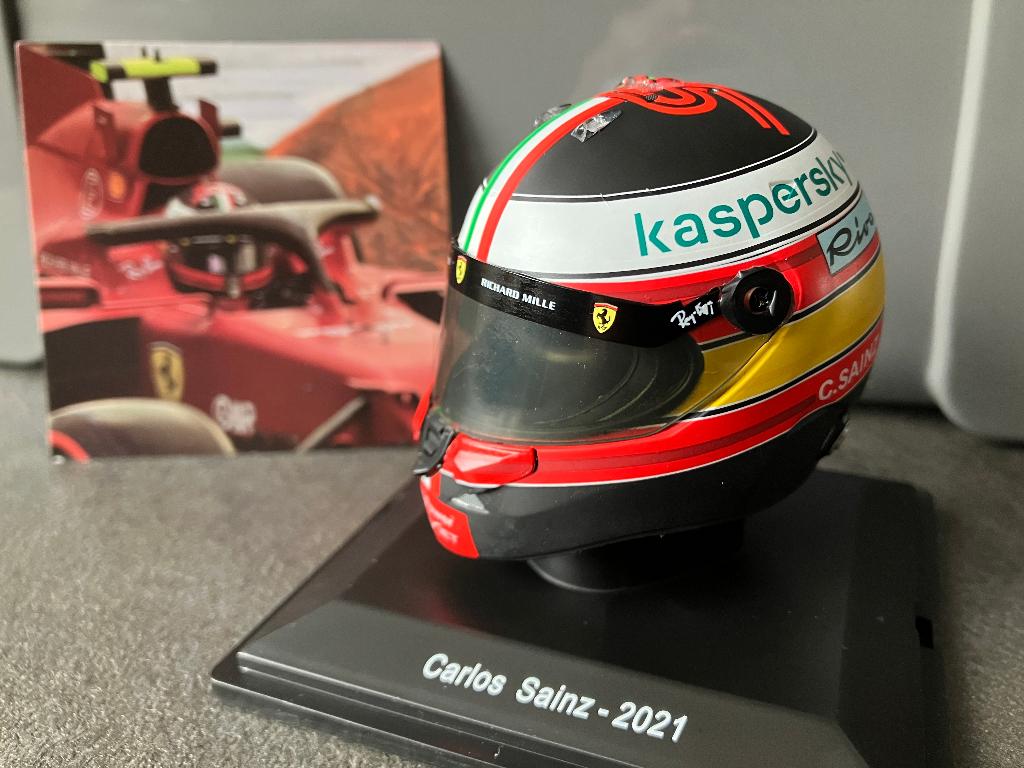 ✅ Carlos Sainz 1:5 helm 2021 Italië GP Ferrari SF21 F1, Ophalen of Verzenden, Nieuw, Formule 1