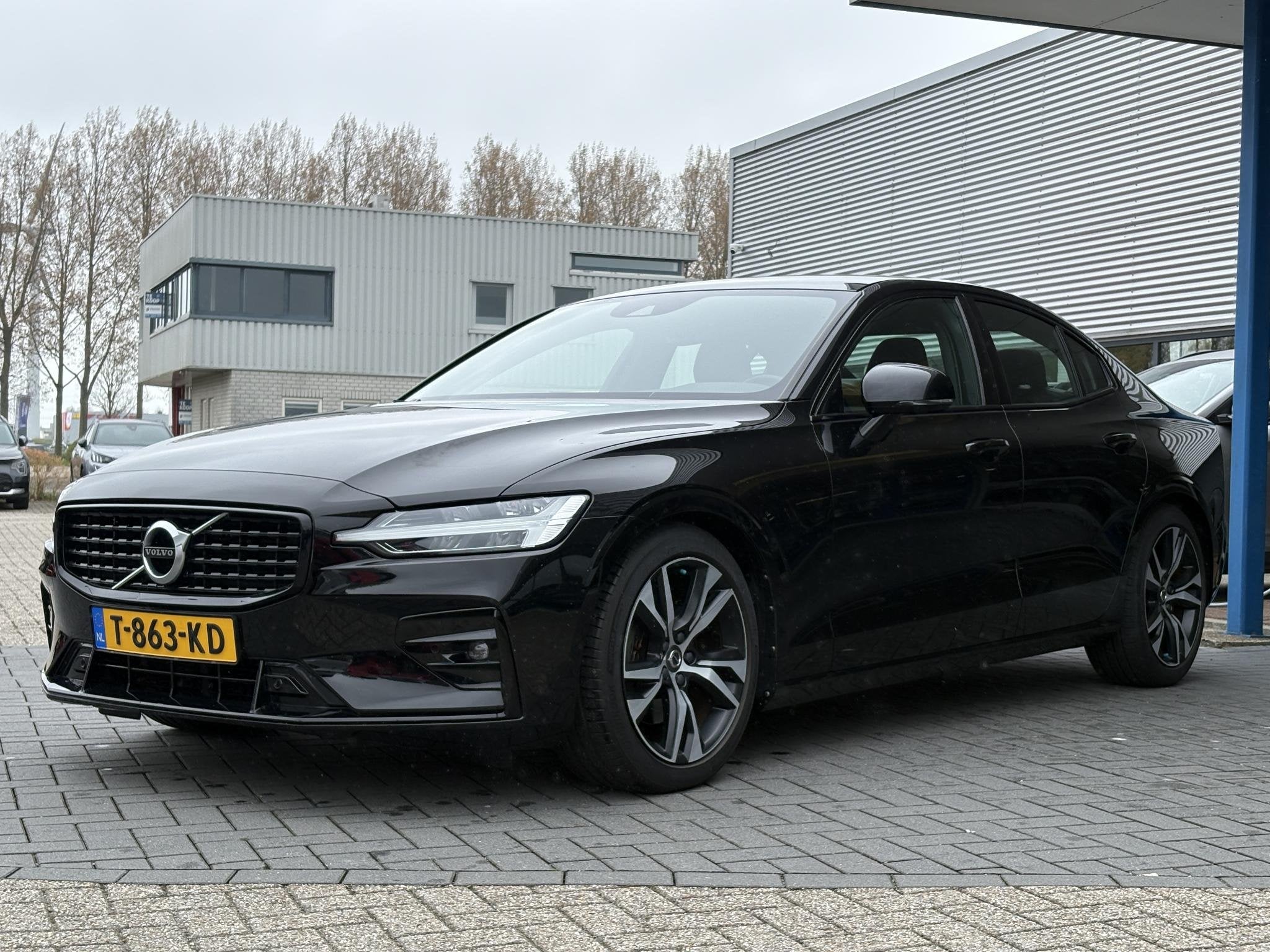 Volvo S60 2.0 B3 R-Design 163 PK | Wegklapbare Trekhaak | Le, Auto's, 4 cilinders, 1969 cc, S60, Leder