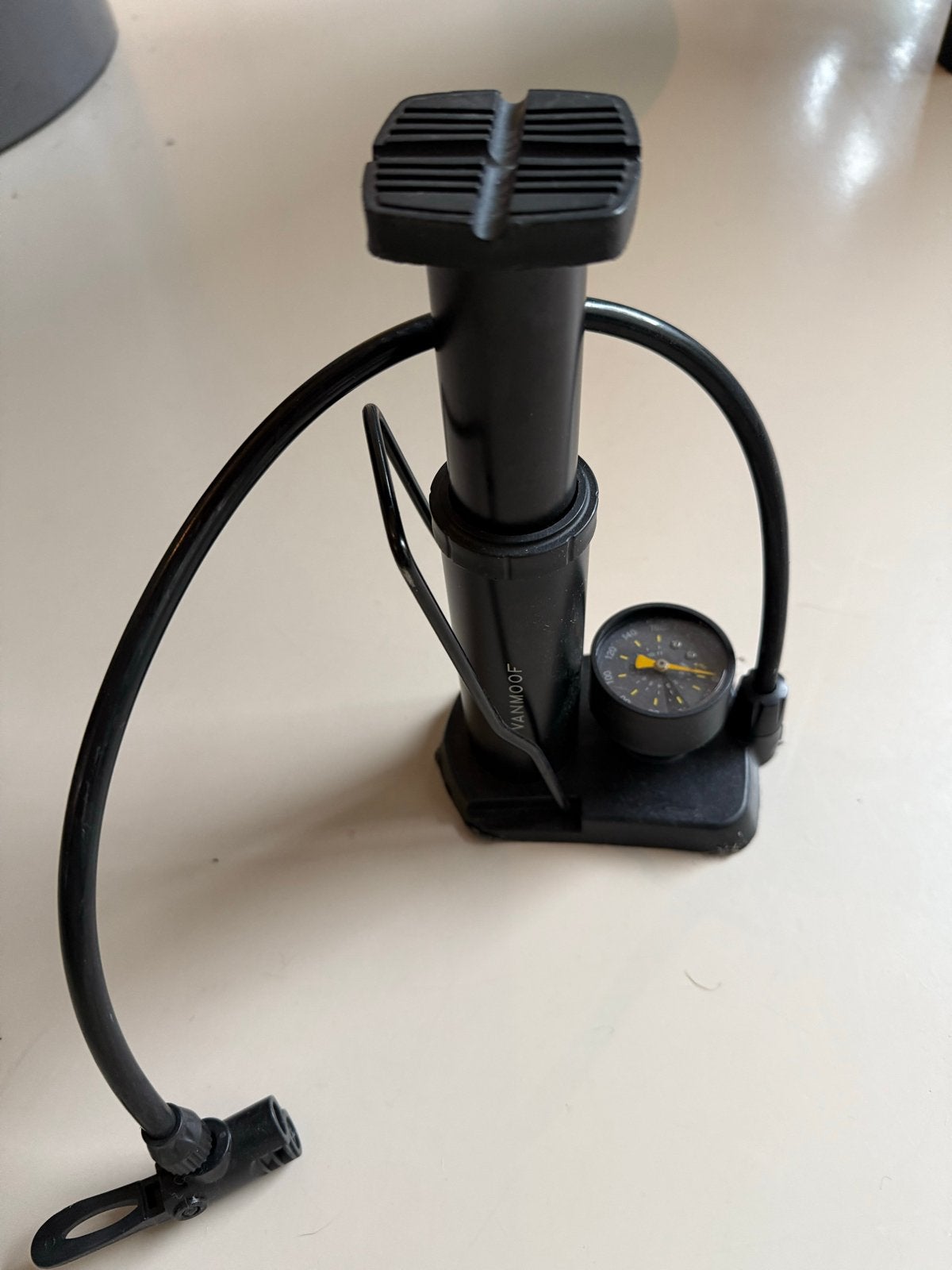 VanMoof Fiets Pomp met Drukmeter, Ophalen of Verzenden, Drukmeter, Gebruikt