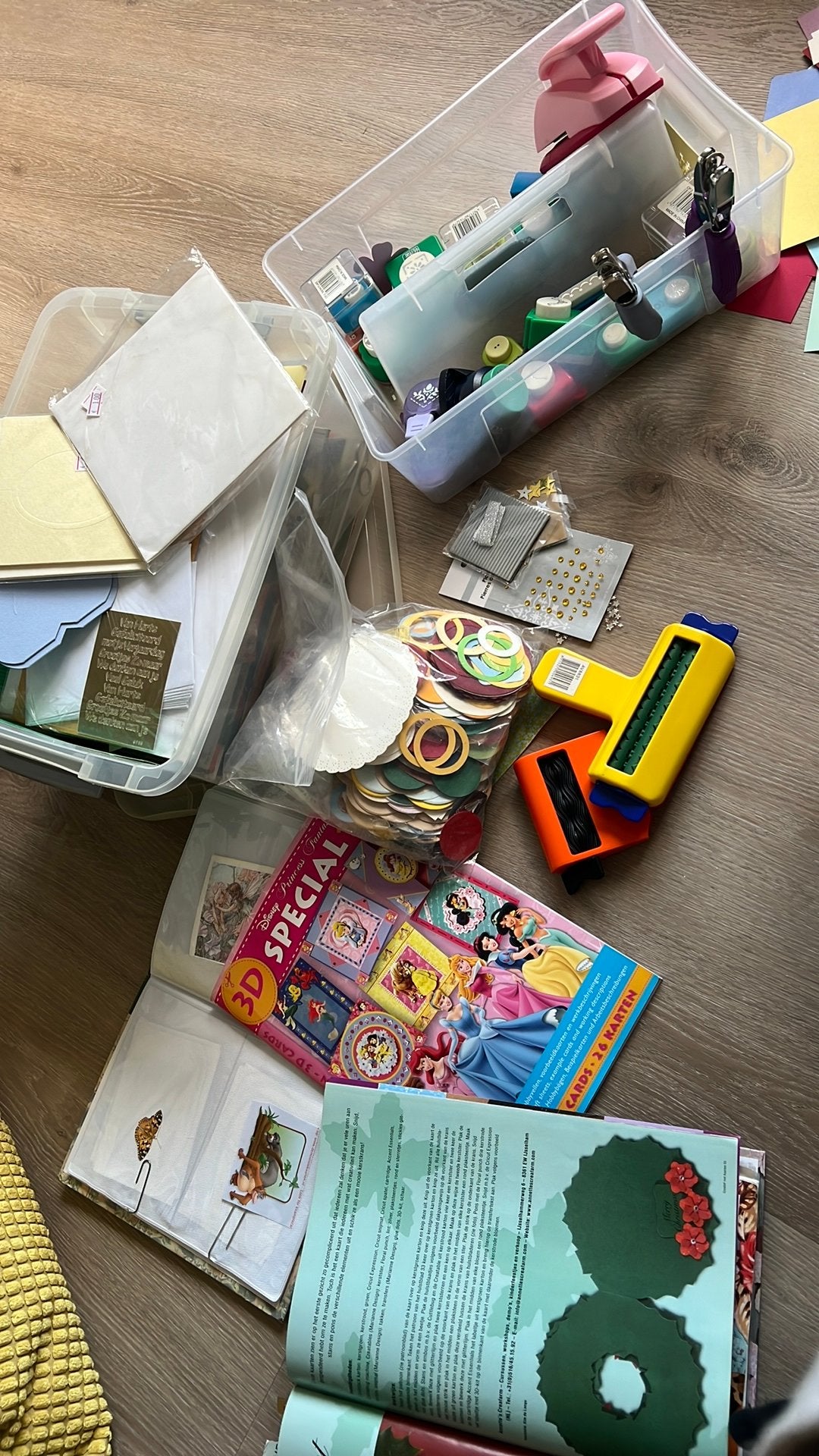 Knutsel set, kaarten maken, verrassingsbox, creabea items, Hobby en Vrije tijd, Ophalen, Zo goed als nieuw, Overige thema's
