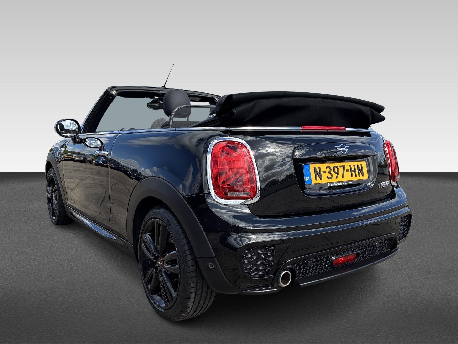 MINI Cabrio 1.5 Cooper Sidewalk Edition, Auto's, Automaat, 136 pk, Gebruikt, Euro 6