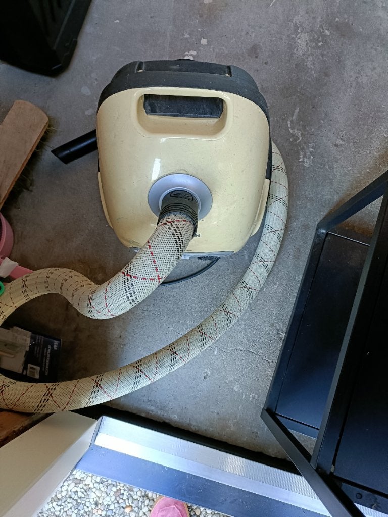 Stofzuiger werkt goed., Ophalen, Gebruikt, Steelstofzuiger