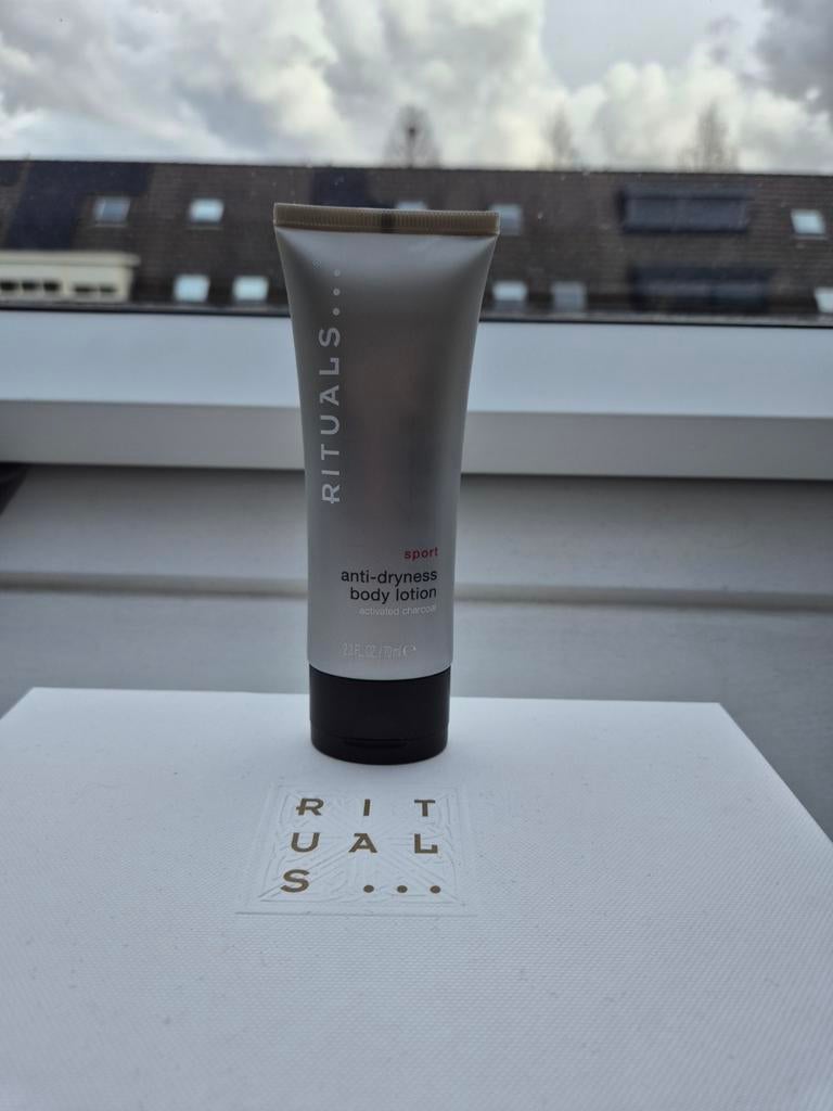 Rituals Sport Anti-Dryness Body Lotion - Nieuw, Ophalen of Verzenden, Nieuw, Bodylotion, Crème of Olie