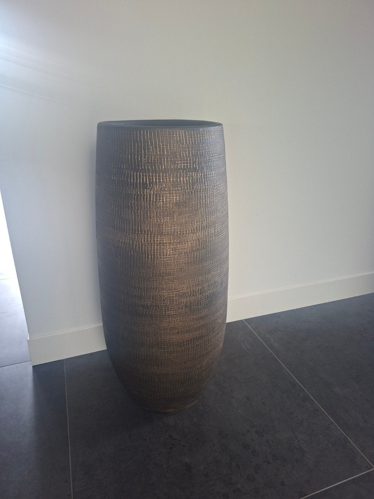 Goudkleurige bloempot 60 cm hoog, Ophalen, Rond, Zo goed als nieuw, Minder dan 25 cm