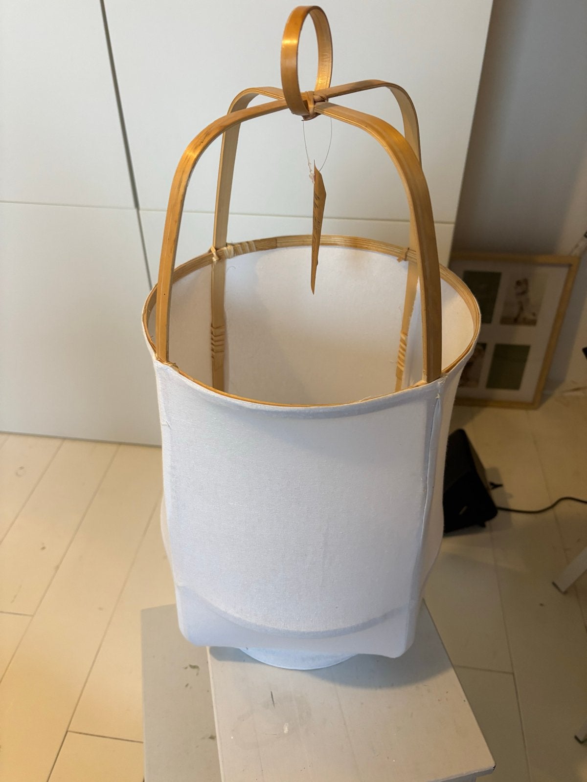 Witte stoffen lantaarn met bamboe hengsel, Wit, Ophalen of Verzenden, Zo goed als nieuw, Textiel
