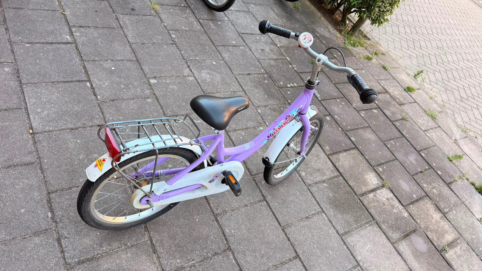 Kleine meisjes fiets, Ophalen, Zo goed als nieuw, 1 kind