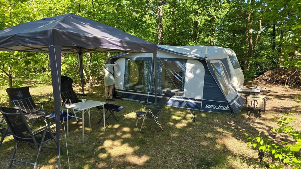 Adria Unica 430 - Compacte en complete caravan, Caravans en Kamperen, Treinzit, Particulier, Adria, Tot en met 4