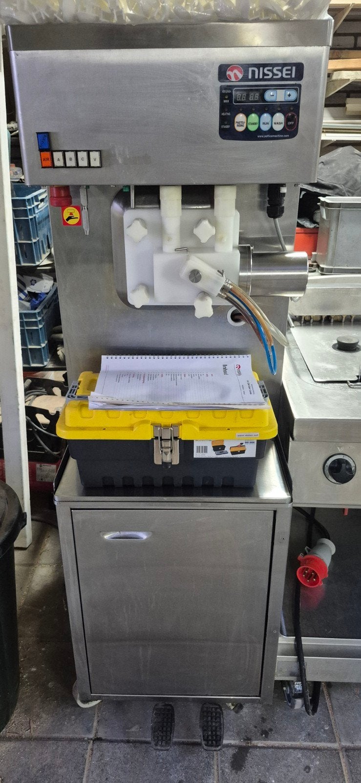 softijs plus milkshake machine nissei, Witgoed en Apparatuur, IJsmachines, Ophalen, Gebruikt, Zelfvriezend