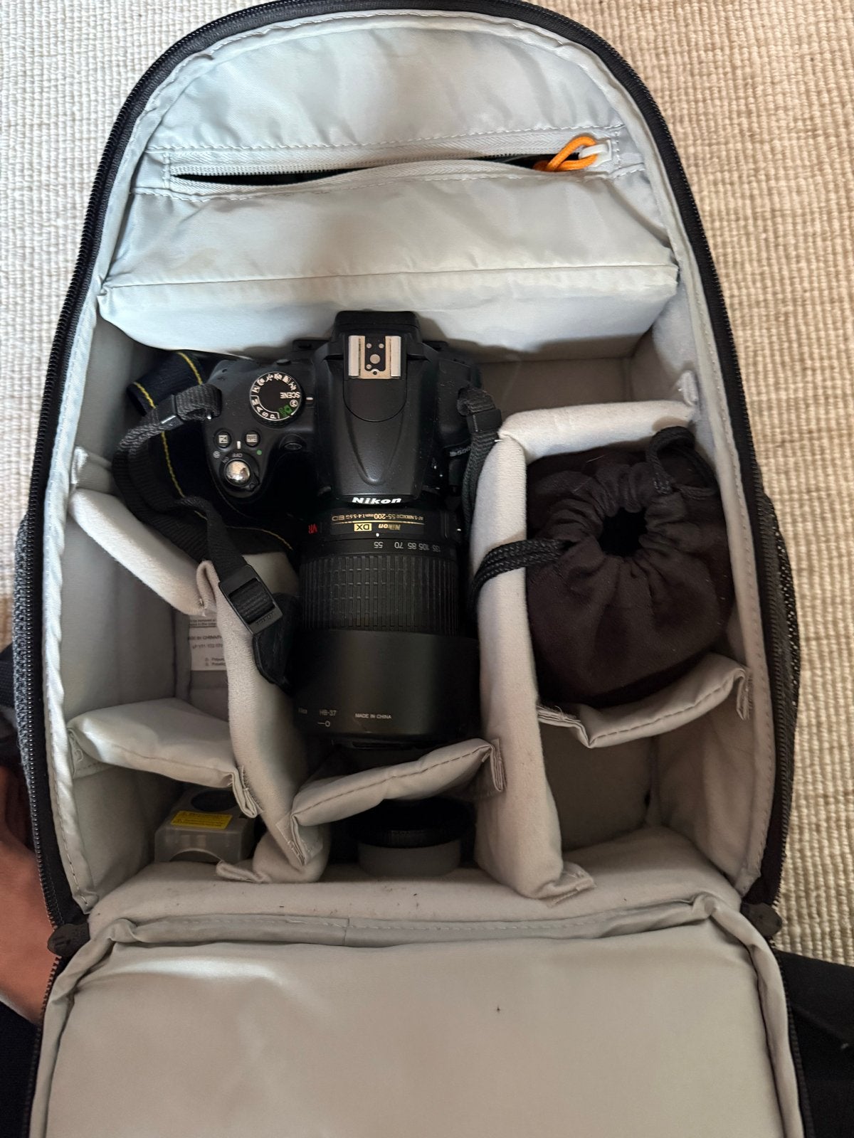 Nikon D5000 Spiegelreflexcamera met 2 lenzen en tas, Audio, Tv en Foto, Fotocamera's Digitaal, Ingebouwde flitser, Gebruikt, Spiegelreflex