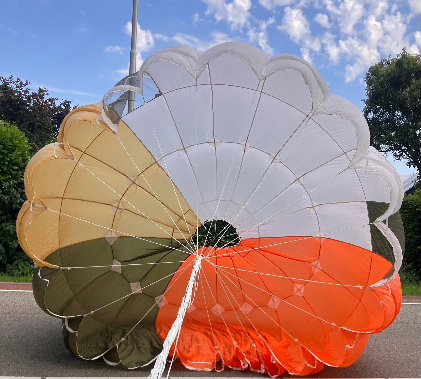 PARACHUTE, ongebruikt met lange lijnen, Ophalen of Verzenden, Zo goed als nieuw, Meer dan 4 meter, Overige typen