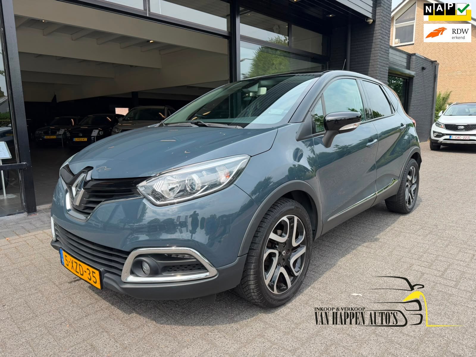Renault Captur 0.9 TCe Dynamique, Voorwielaandrijving, Gebruikt, Blauw, 49 €/maand