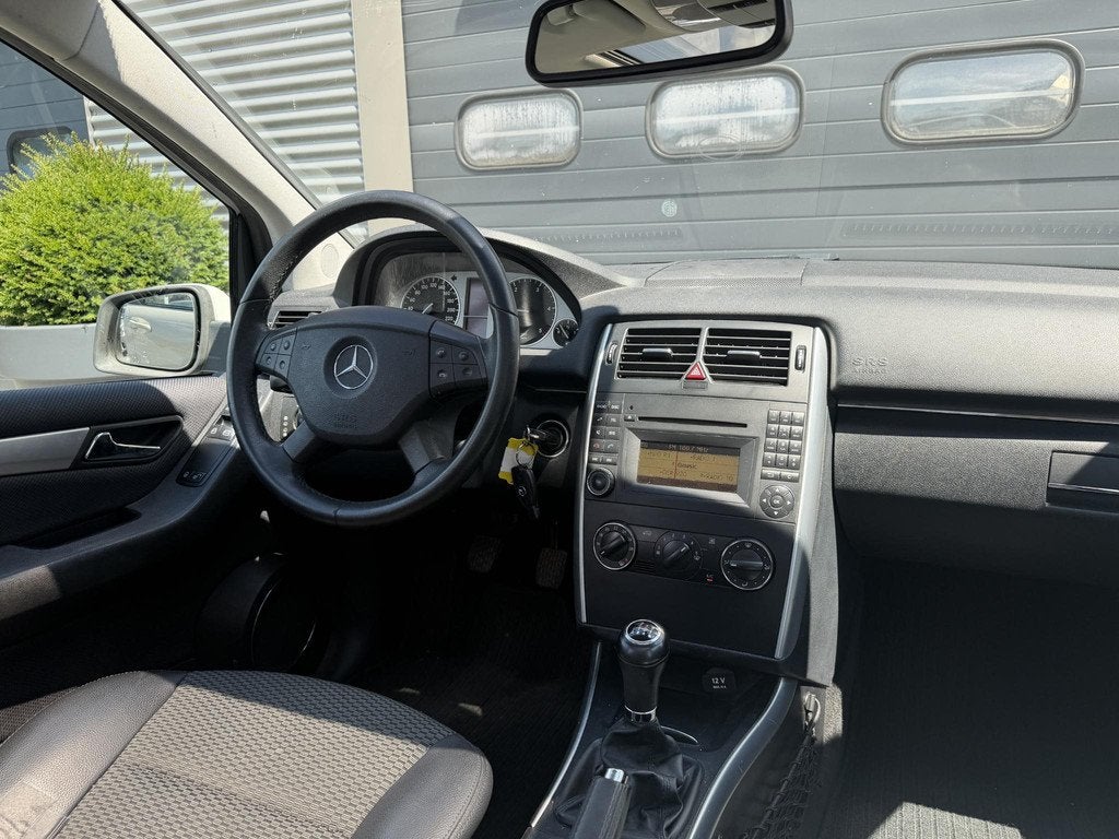 Mercedes-Benz B-klasse 180 CDI Business Class | Panoramadak, Voorwielaandrijving, Gebruikt, 4 cilinders, 715 kg