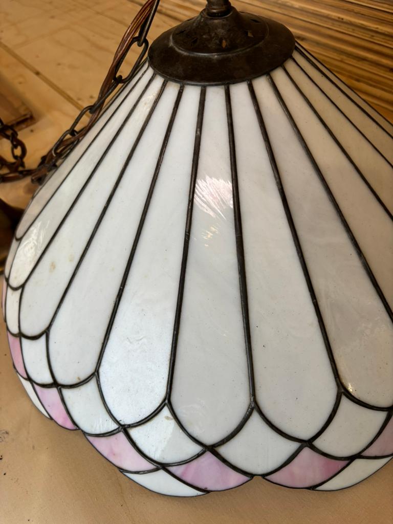 Tiffany stijl lamp wit met roze diameter circa 45 cm, Ophalen